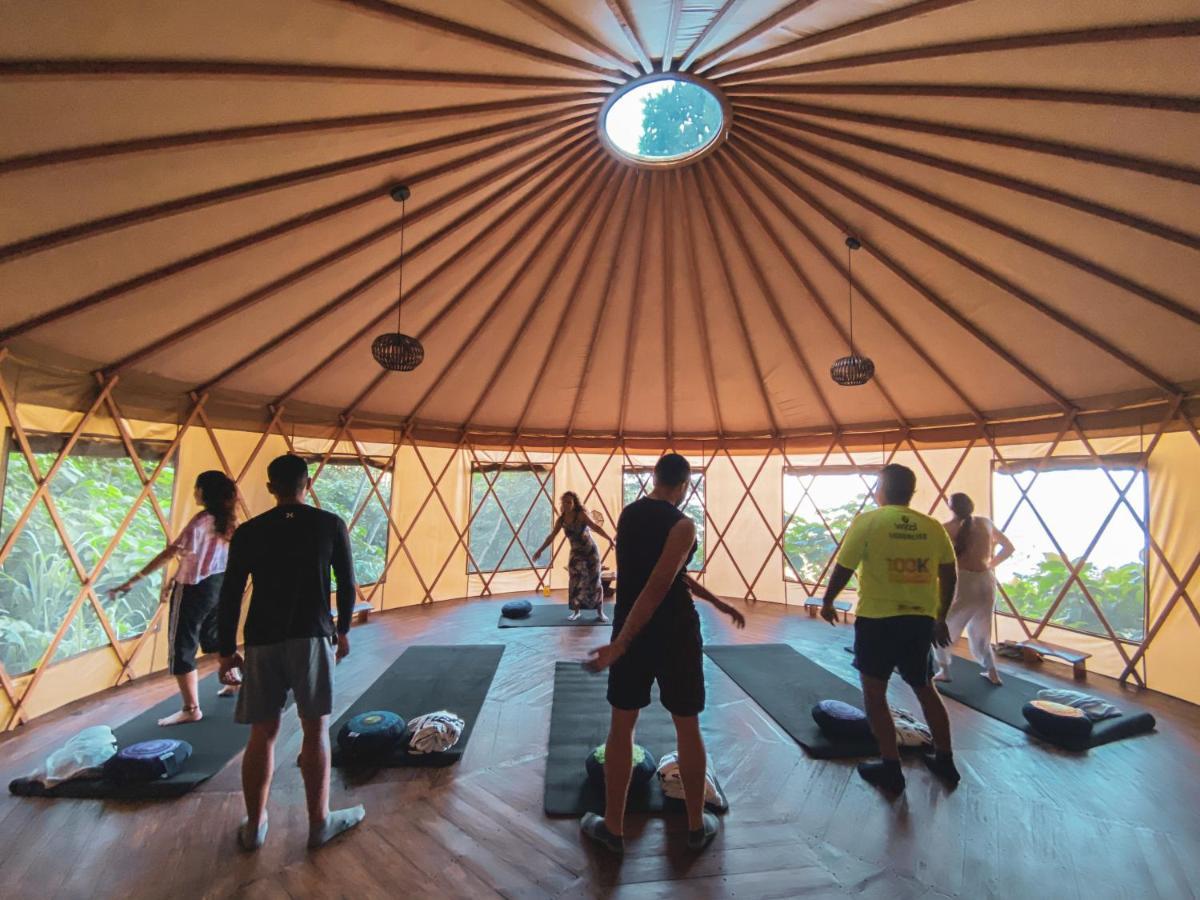 Отель Trekker Glamping Минка Экстерьер фото