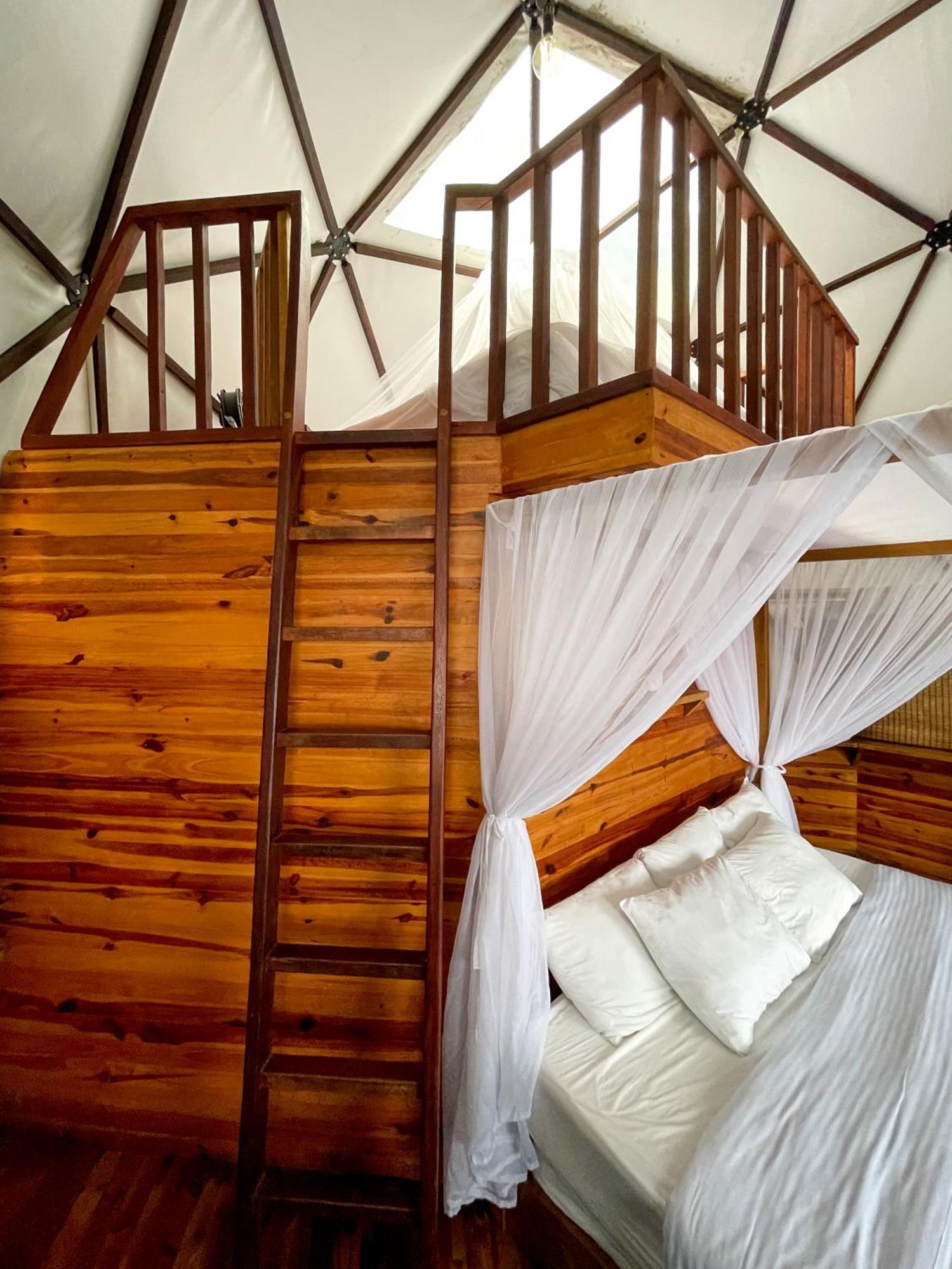 Отель Trekker Glamping Минка Экстерьер фото