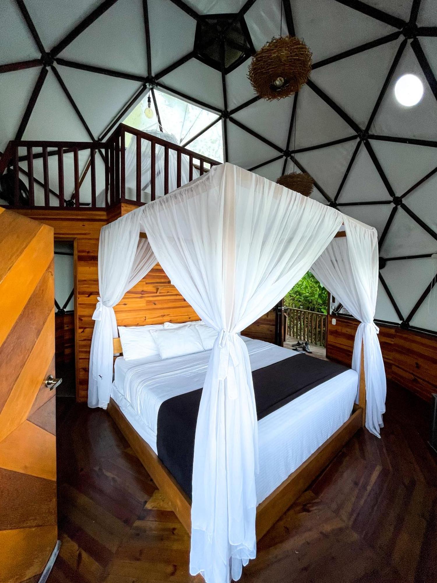 Отель Trekker Glamping Минка Экстерьер фото