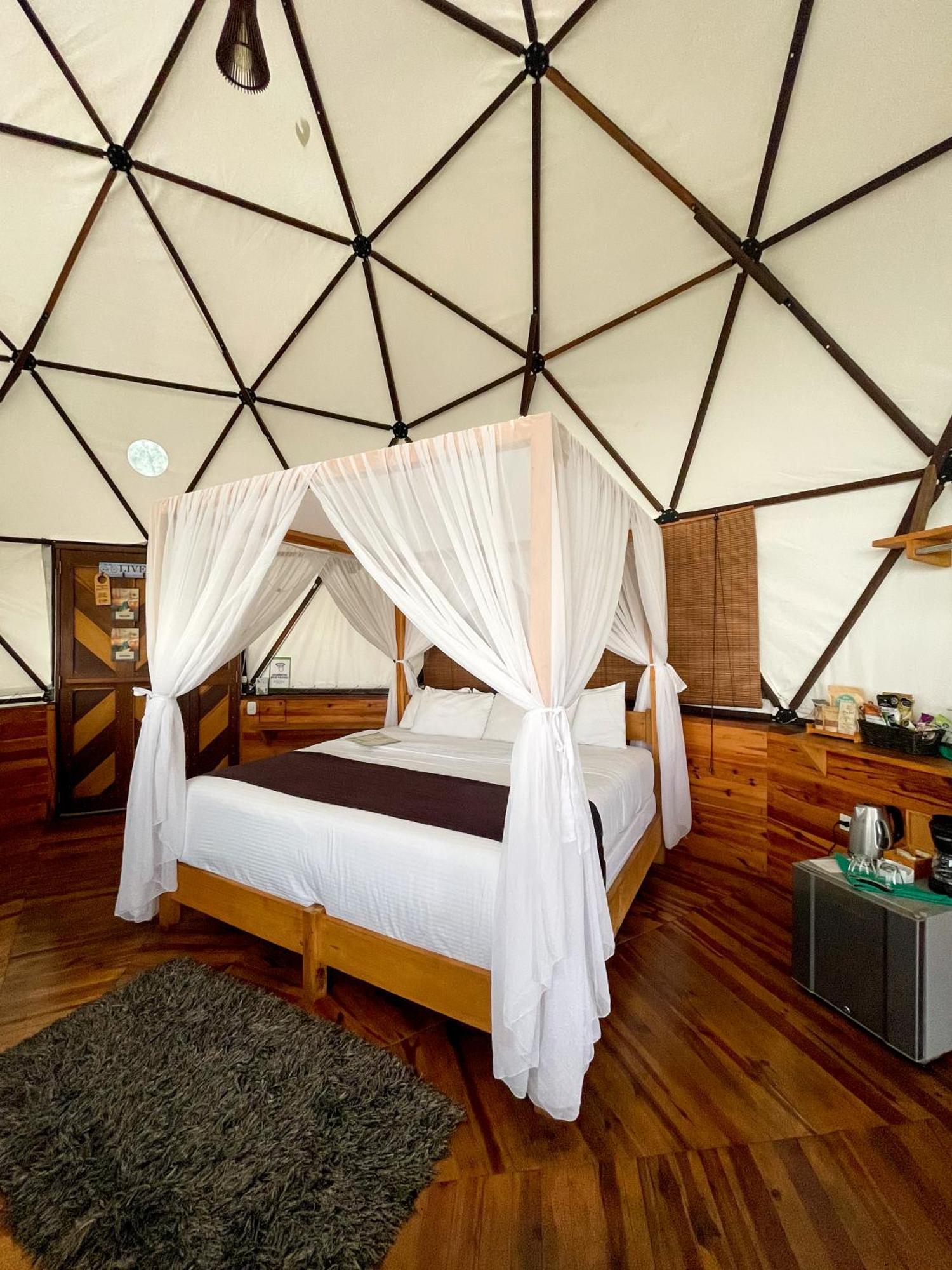 Отель Trekker Glamping Минка Экстерьер фото